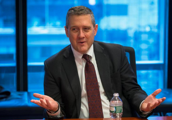 美联储布拉德：通胀正上升 现在就讨论缩减宽松为时过早