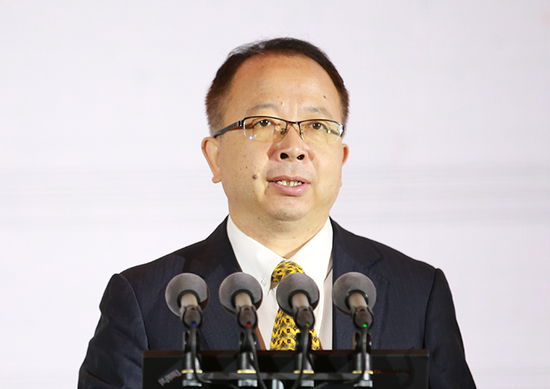 王晓辉跳出传统框架多角度看玉米市场