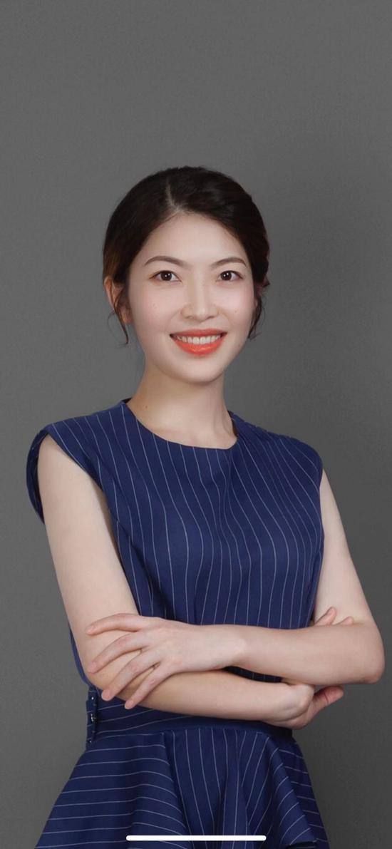 广发银行 任倩