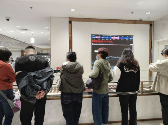 探访“中国黄金第一家”:疯狂的黄金,谁是最后接盘侠?