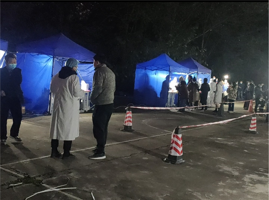 成都扩大核酸检测范围 覆盖25.52万人