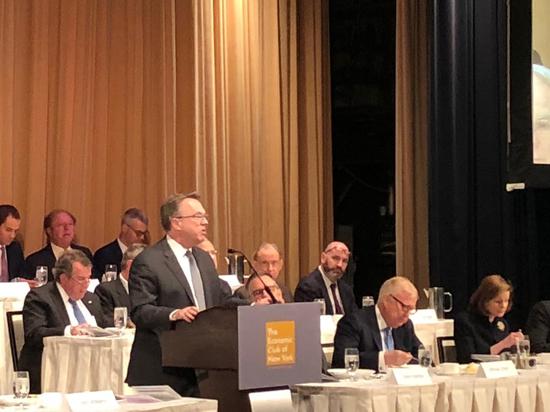 （威廉姆斯在纽约经济俱乐部发表演讲 摄/周瑶洁）