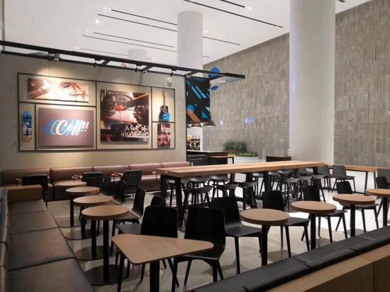 &nbsp;COFFii & JOY杭州萧山广孚店