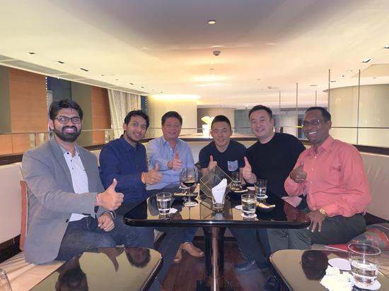 OYO的天使投资人光速在19岁的创始人身上看到了什