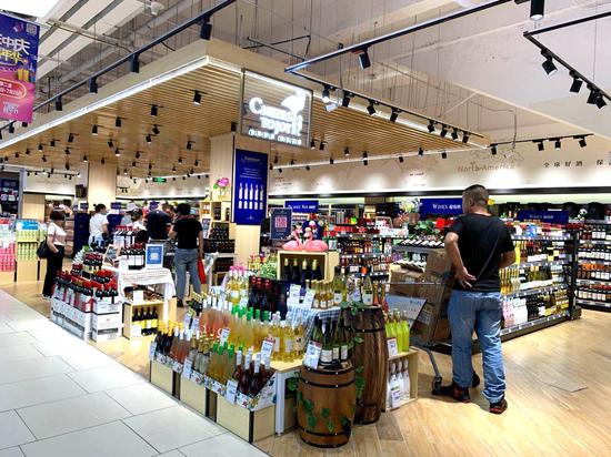 永辉超市发力酒类新零售 “咏悦汇”沉浸式购物重磅来袭