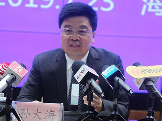 海南省委秘书长:中央已选派285名懂经济懂自贸区的干部到海南挂职