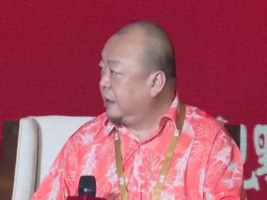 花样年潘军：房地产企业要挣长期的钱