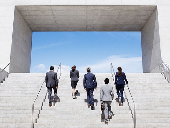 ESG舆情|银行再领监管罚单逾百张，合规经营何时能落到实处？