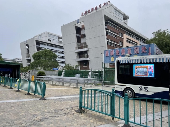 （昌硕厂区门口 财联社记者邱豪摄）