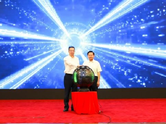 何亚琼：希望轻工业龙头企业不仅仅是百强，还要成为真正的排头兵