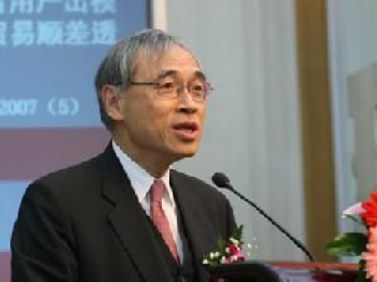 刘遵义建议采用税率机制等，引导短期资本着眼长期投资