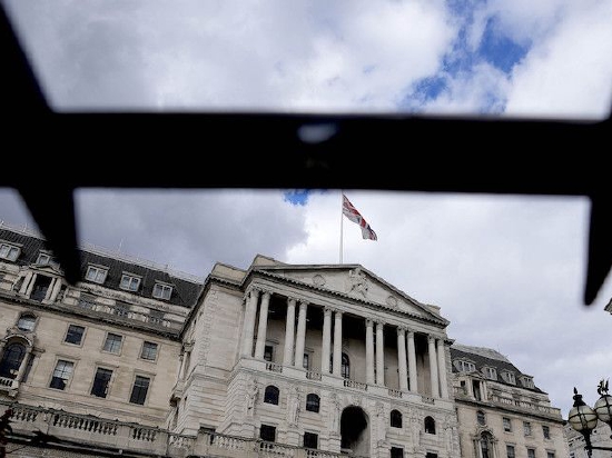 防止市场继续崩！英国监管紧急召开投资者会议，财政大臣忙着向华尔街解释