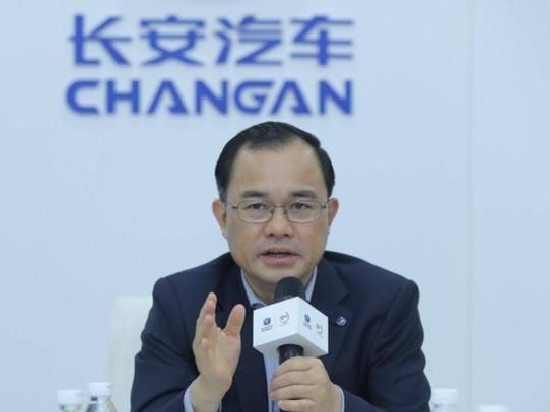 长安汽车董事长朱华荣：呼吁国家层面打击个别企业原材料囤货和炒作行为