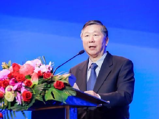 尚福林：金融业应把更多资源配置到经济社会发展的重点领域和薄弱环节