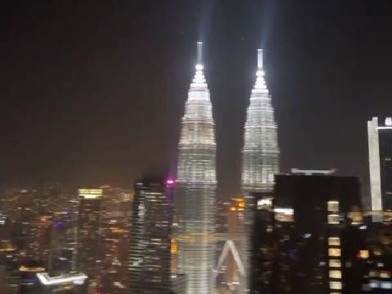 马来西亚新总理安瓦尔下令审查前任政府的国有5G网络计划 – 新浪