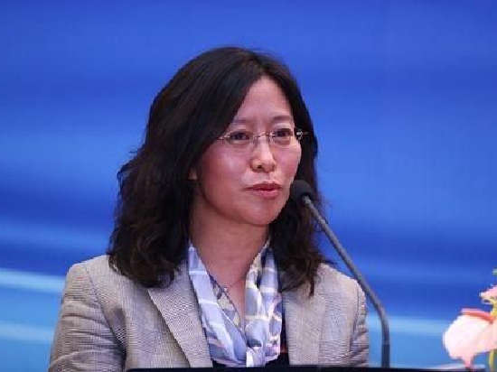 信安金融中国区董事总经理钟蓉萨：从长期看银行可以锁定个人养老金优质客户，提供一站式服务