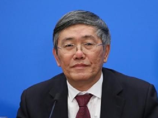 杨伟民：要对否定民营经济的杂音噪音敢于亮剑
