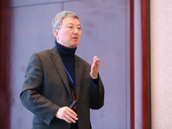 朱民：大模型GPT对金融业的颠覆是根本上的