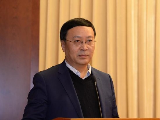 高培勇：宏观政策布局兼顾发展和安全
