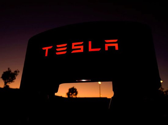 特斯拉第二季度营收249亿美元 净利润同比增20%