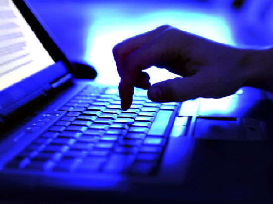 白宫催促下 谷歌微软等美AI头部企业将承诺“无害发展”