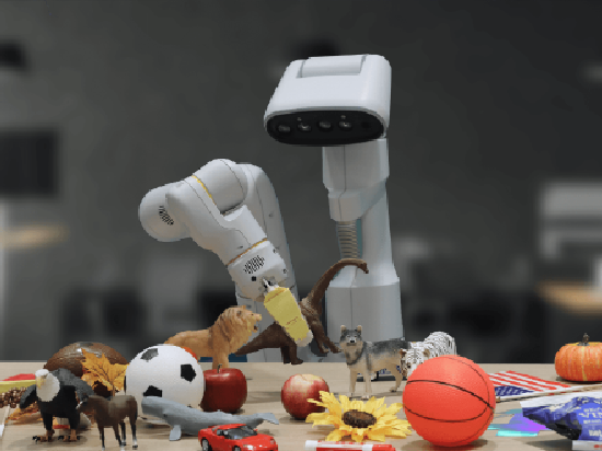 谷歌发布新AI机器人模型 搭载大语言模型最新进展