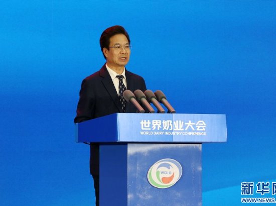呼和浩特市长4句话妙解“中国乳都”