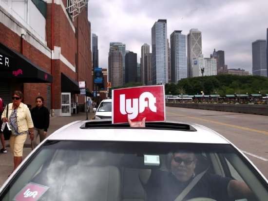 闹笑话！<em>Lyft</em>财报业绩展望多加个0导致股价大涨 澄清后又回吐