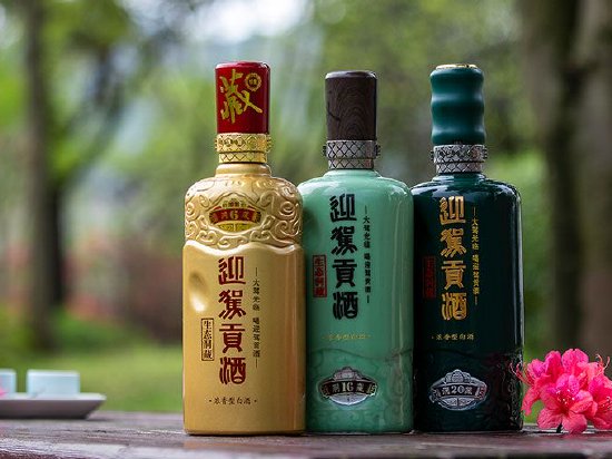 迎驾贡酒：2024年上半年营收增长20.44％，主要系以洞藏系列为代表中高端白酒产品收入增长