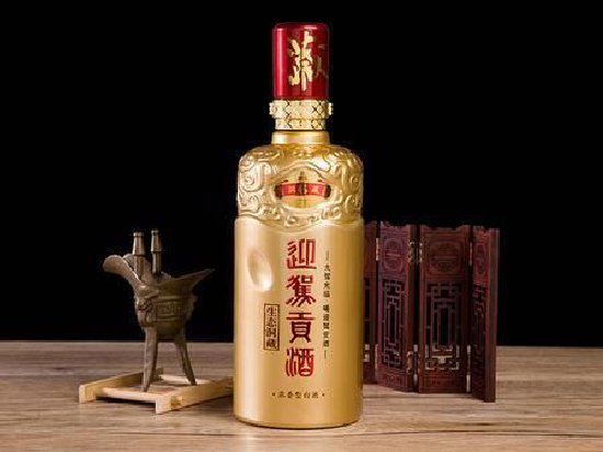 迎驾贡酒上半年业绩超出年初指引 合同负债同比下降近四成