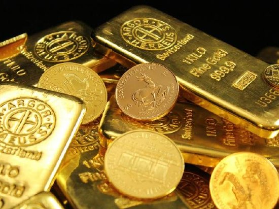 避险情绪升温 黄金冲破3100美元再刷历史新高！