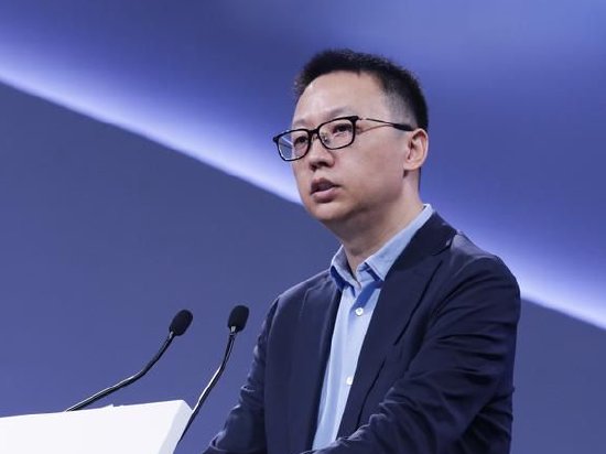 阿里巴巴CEO吴泳铭：建设超大规模AI基础设施 | 直击乌镇峰会