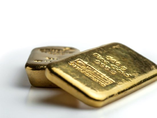 黄金牛市未完？高盛上调年底金价预测至5400美元