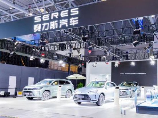 赛力斯剥离蓝电减负 “断舍离”难掩问界腹背受敌