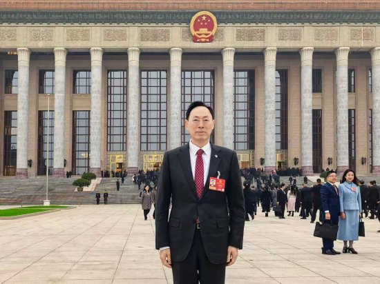 0.1元轻松获一万赞？揭秘超值平台背后的秘密！