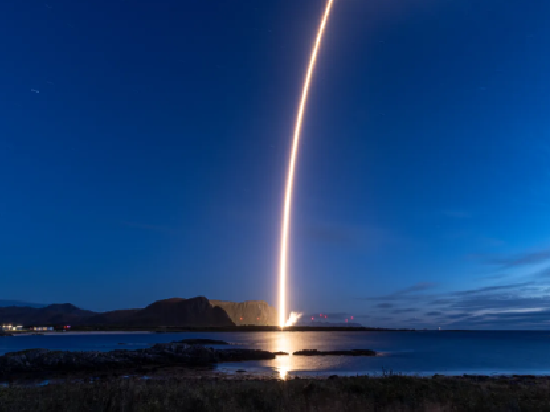 SpaceX竞争对手完成历史性火箭首入轨，称航天行业迫切需要更多发射能力