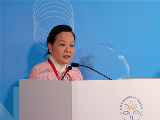 香港赛马会策划传讯及会员事务执行总监梁桂芳