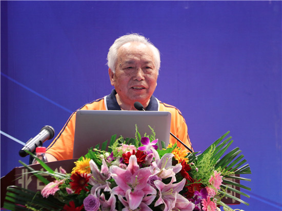 中国社会科学院经济研究所研究员张曙光