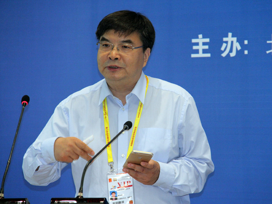 对外经济贸易大学党委副书记、副校长赵忠秀