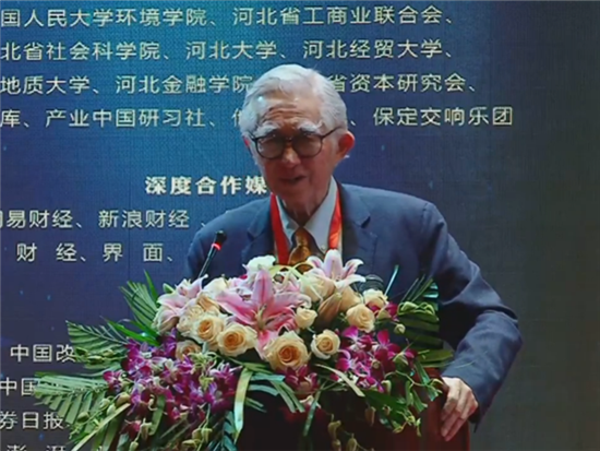 著名国际城市规划大师、新加坡国家艺术理事会主席刘太格