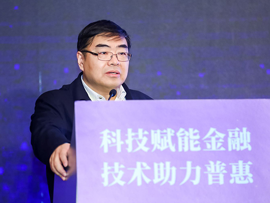 北京大学网络与信息安全实验室主任、北京大学软件与微电子学院创始院长陈钟