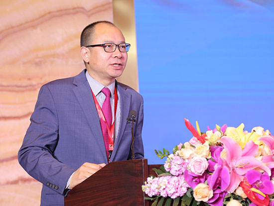 《财经》杂志执行主编何刚

