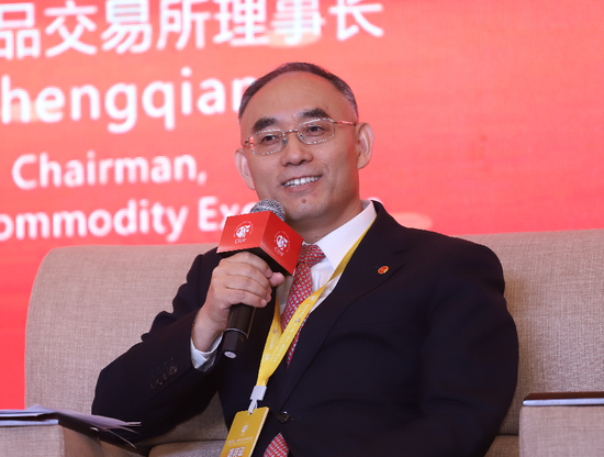 李正强：希望期货、期权等工具能够同步申请同