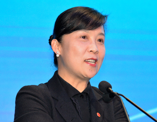 朱丽红:实施农民收入保障计划 切实解决农民卖粮问题