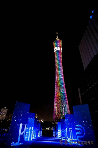 柜类定制专业突破，索菲亚发布第12代产品持续引领潮流！