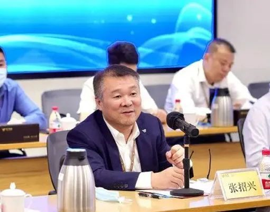 ▲ 越秀集团党委书记、董事长张招兴讲话