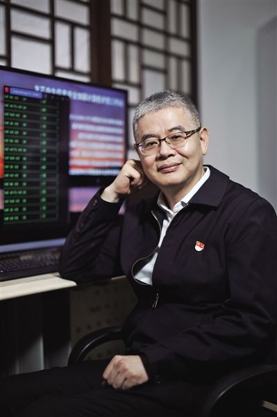 胡伟武为中国人造中国芯|中国科学技术大学_新浪财经_新浪网