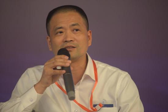 图文:杭州银行副行长丁峰