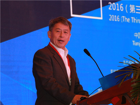 中国融资租赁企业协会副会长兼秘书长王佳林