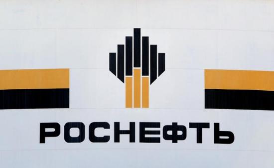 图为俄罗斯国家石油公司(rosneft)的logo. reuters/sergei karpukhin